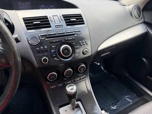 Used 2013 MAZDA MAZDA3 i Touring FWD image 15