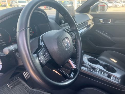 Used 2024 Honda Civic Sport image 9