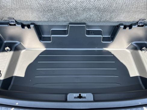 New 2026 GMC Acadia AT4 image 12