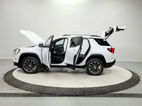 New 2026 GMC Terrain Elevation w/ Elevation Premium Package image 12