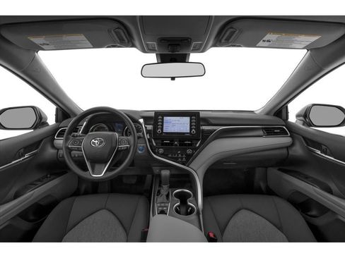 Used 2022 Toyota Camry XLE w/ Navigation Upgrade Package FWD image 40