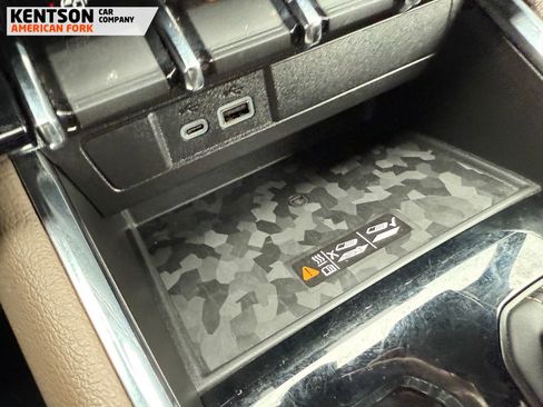 Used 2024 GMC Canyon Denali image 26