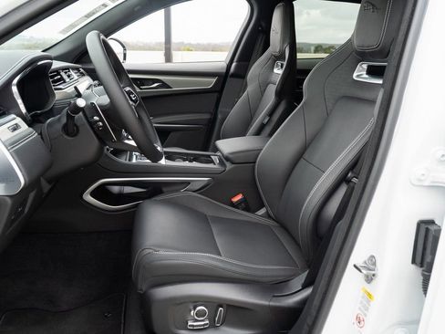 Used 2025 Jaguar F-PACE R-Dynamic S AWD/4WD image 14