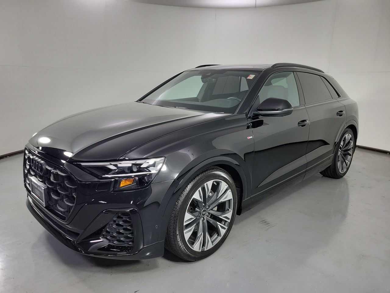 Used 2025 Audi Q8 Premium Plus w/ Premium Plus Package AWD/4WD image 30