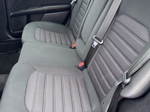 Used 2020 Ford Fusion SE image 9