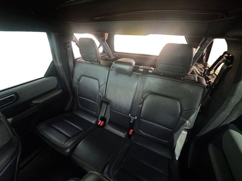 Used 2022 Ford Bronco Badlands image 14