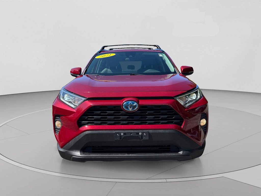 Used 2021 Toyota RAV4 XLE w/ Convenience Package AWD/4WD image 2