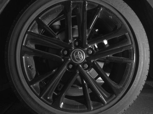 Used 2025 Toyota Camry SE image 14