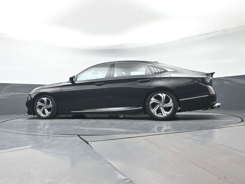 Used 2020 Honda Accord EX image 31