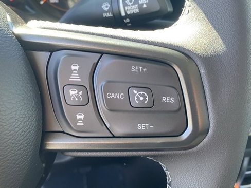 New 2025 Jeep Gladiator Sport image 18