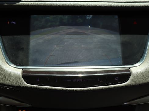 Used 2019 Cadillac XT5 Premium Luxury FWD image 30