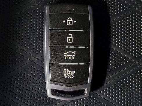 Used 2019 Genesis G70 2.0T Advanced w/ Dynamic Package RWD image 32