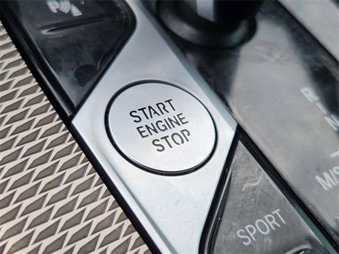 Used 2022 BMW X5 sDrive40i w/ M Sport Package image 22