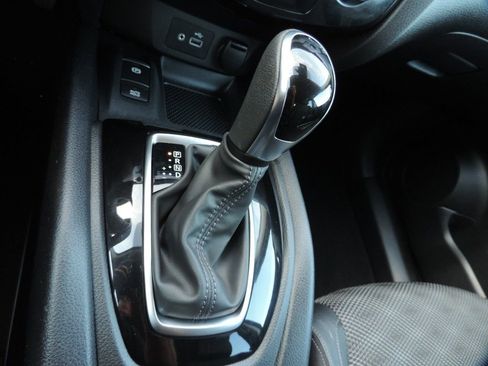 Certified 2021 Nissan Rogue Sport SV w/ Technology Package FWD image 23