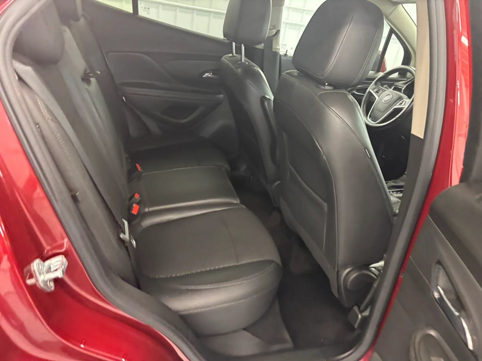 Used 2022 Buick Encore Preferred AWD/4WD image 43