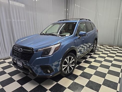 Certified 2023 Subaru Forester Limited AWD/4WD image 1