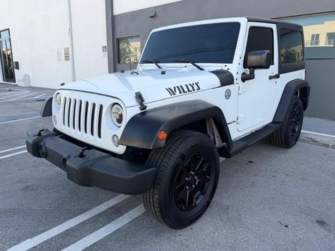 Used 2015 Jeep Wrangler Sport AWD/4WD image 5