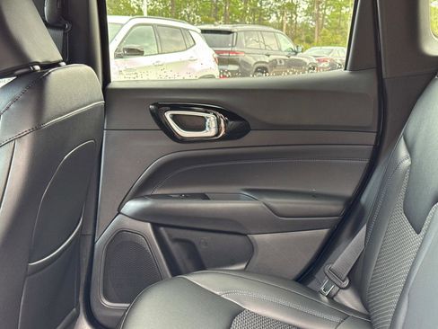 New 2026 Jeep Compass Latitude image 14