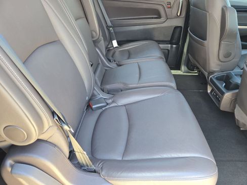 Used 2023 Honda Odyssey Touring image 19