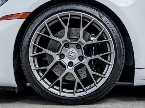 Certified 2022 Porsche 911 Carrera 4S image 15