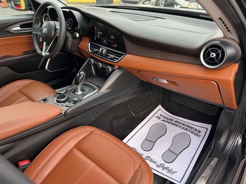 Used 2018 Alfa Romeo Giulia Ti w/ TI Leather Package image 35