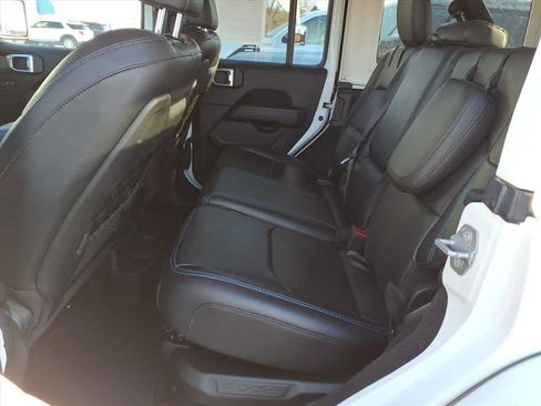 Used 2021 Jeep Wrangler Unlimited Rubicon 4xe w/ Cold Weather Group image 10