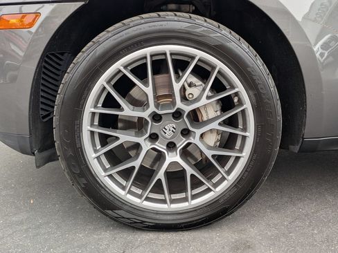 Used 2015 Porsche Macan S AWD/4WD image 26