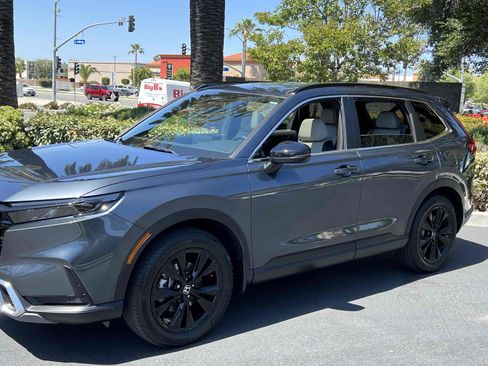 Used 2023 Honda CR-V Sport Touring image 61