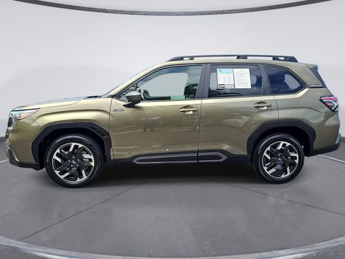 Certified 2025 Subaru Forester Limited AWD/4WD image 6