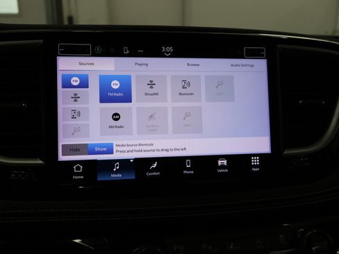 Used 2023 Chrysler Pacifica Touring-L AWD/4WD image 52