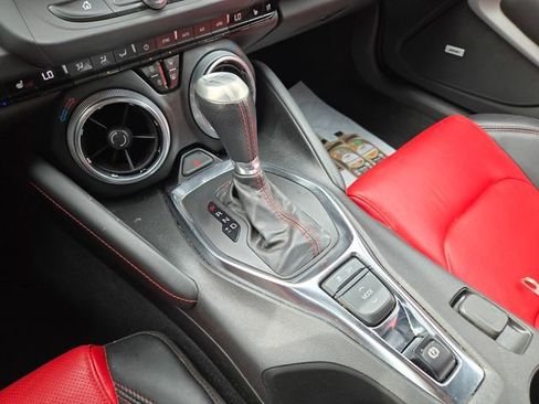 Used 2021 Chevrolet Camaro LT w/ Technology Package RWD image 14
