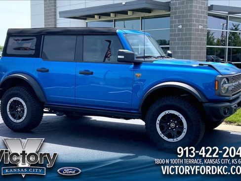Used 2023 Ford Bronco Badlands AWD/4WD image 1