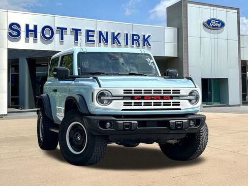 Used 2024 Ford Bronco Heritage Edition AWD/4WD image 1