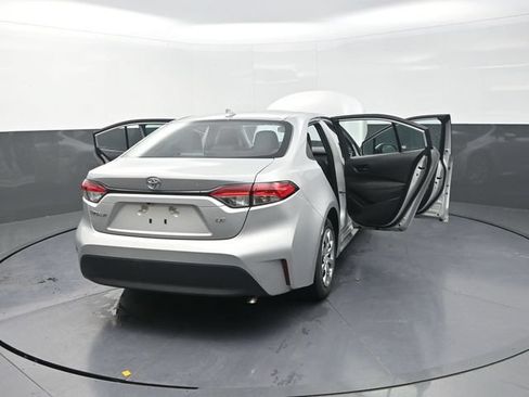 Used 2025 Toyota Corolla LE FWD image 44
