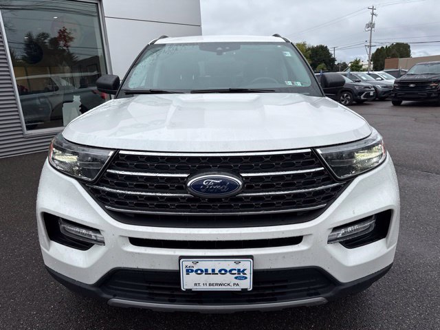 Used 2023 Ford Explorer XLT w/ Equipment Group 202A AWD/4WD image 3