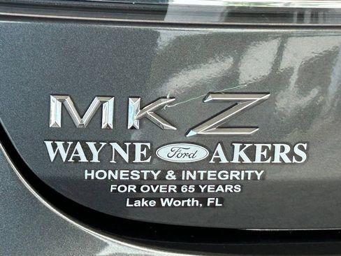 Used 2018 Lincoln MKZ Reserve w/ Technology Package FWD image 22