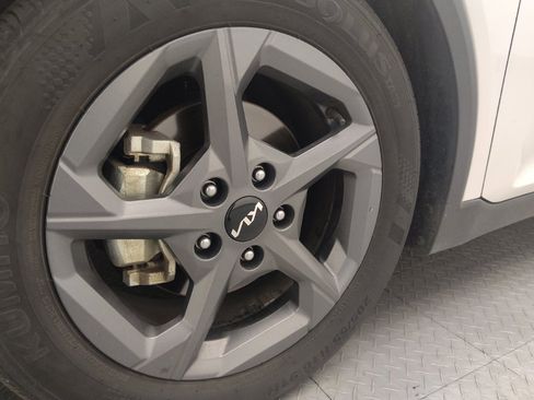 Used 2025 Kia K4 FWD image 31