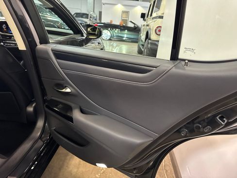 Used 2024 Lexus ES 350 w/ Accessory Package (Z2) FWD image 21