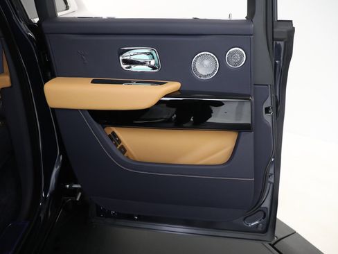 New 2026 Rolls-Royce Cullinan image 29