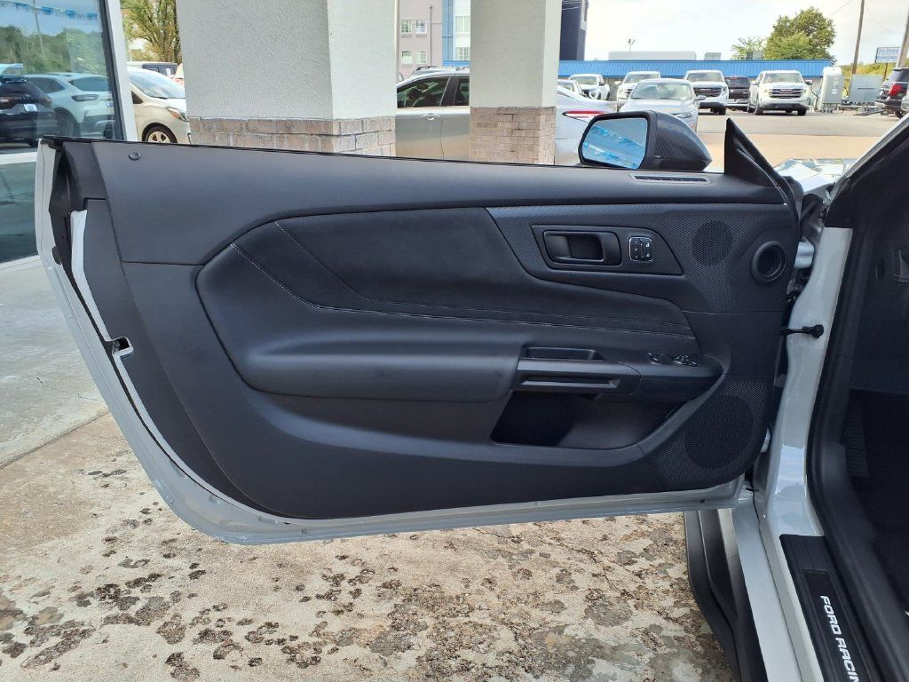 New 2026 Ford Mustang Dark Horse SC w/ Carbon Fiber Exterior Package RWD image 7