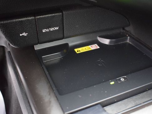 Used 2023 Toyota Camry XSE w/ Navigation Package AWD/4WD image 17