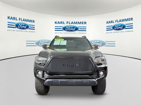 Used 2016 Toyota Tacoma TRD Off-Road w/ Towing Package image 6