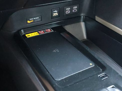 Used 2025 Toyota Camry LE FWD image 4