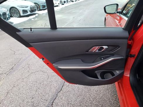 Used 2021 BMW 330i xDrive Sedan w/ Premium Package image 12