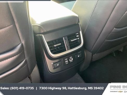 Used 2024 Subaru Outback Limited image 23