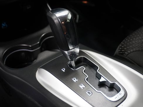 Used 2019 Dodge Journey SE w/ Connectivity Group FWD image 19