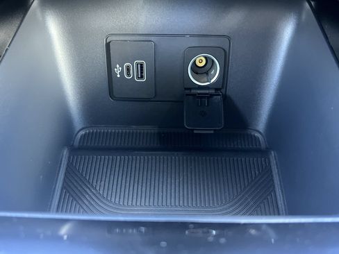New 2026 Ford Explorer Platinum RWD image 7