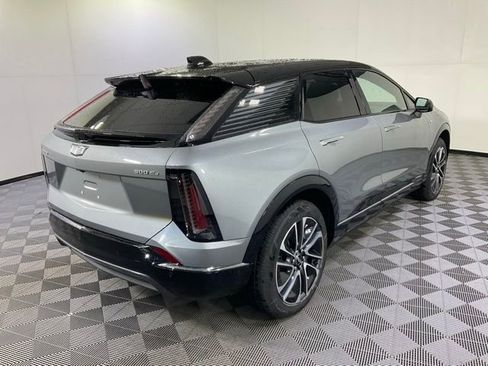 New 2026 Cadillac Optiq Sport 1 w/ LPO, Floor Liner Package AWD/4WD image 6