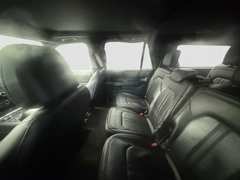 Used 2021 Ford Expedition Max Limited AWD/4WD image 8
