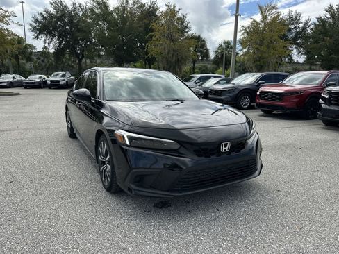 Used 2024 Honda Civic EX-L image 8